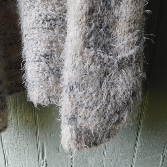 🦔 Fuzzy Furry Cozy Cardigan🐾 - Picture 8 of 16